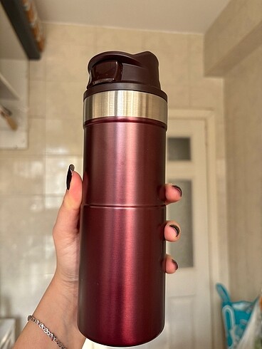 Diğer stanley bordo termos 0.35L