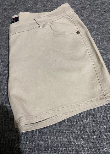 Düğmeli Bej Mini Kot Şort - Görsel 3