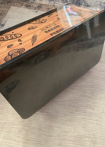 Beden Renk Kahverengi Ahşap Ekmek Kutusu