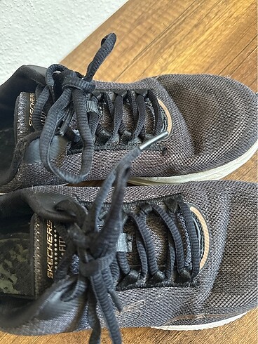 37 Beden Skechers siyah Spor ayakkabı