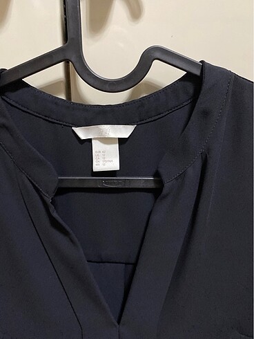 H&M Kolsuz ince kumaş siyah bluz