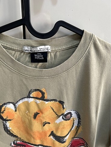 Pull and Bear Pull and bear - winnie the pooh açık haki tişört