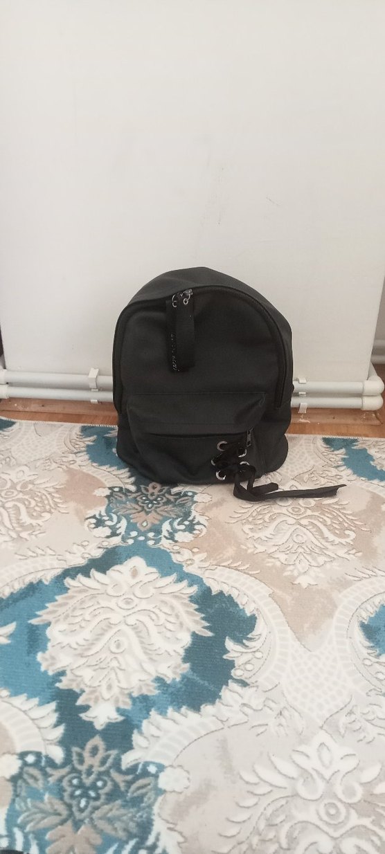 Siyah Minimalist Kadın Sırt Çantası - Görsel 5