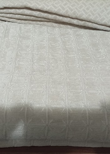 KOLTUK ÖRTÜSÜ JAKARLI ŞÖNİL KUMAŞ