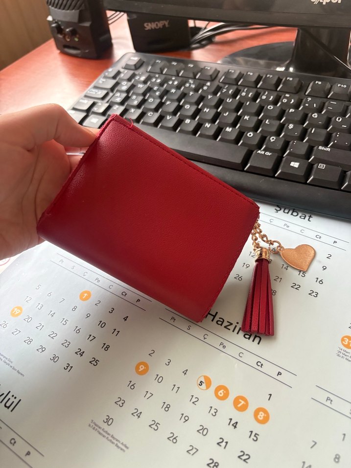 Püsküllü Kırmızı Deri Kadın Cüzdan - Görsel 5