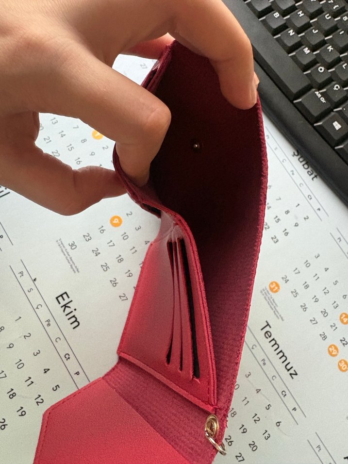 Püsküllü Kırmızı Deri Kadın Cüzdan - Görsel 4