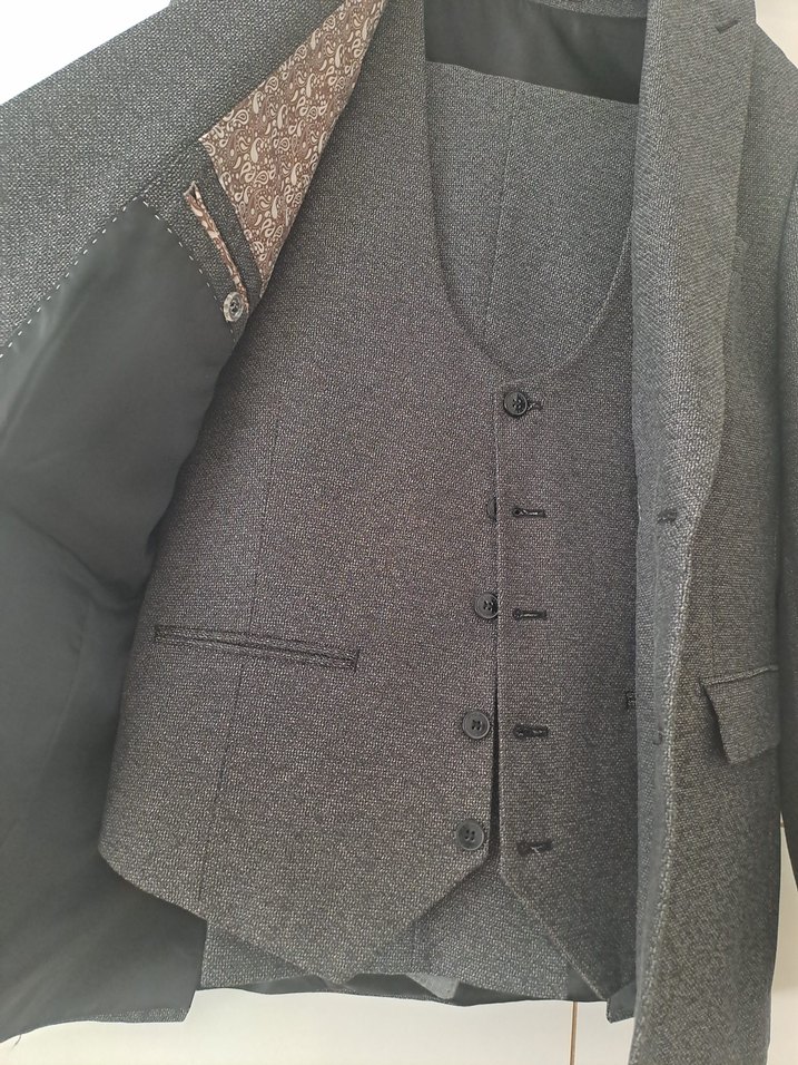 yelekli takım elbise - Görsel 3