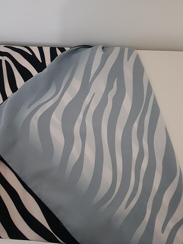  Beden çeşitli Renk Zebra desenli eşarp 