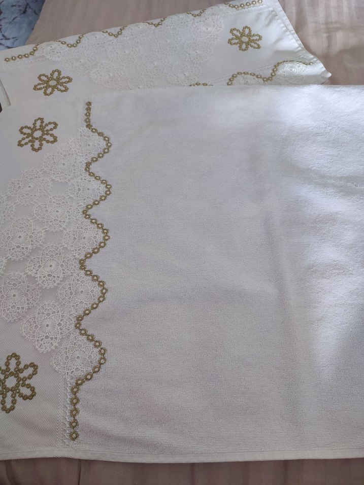 Nakışlı Beyaz Parlak Havlu Seti - Görsel 3