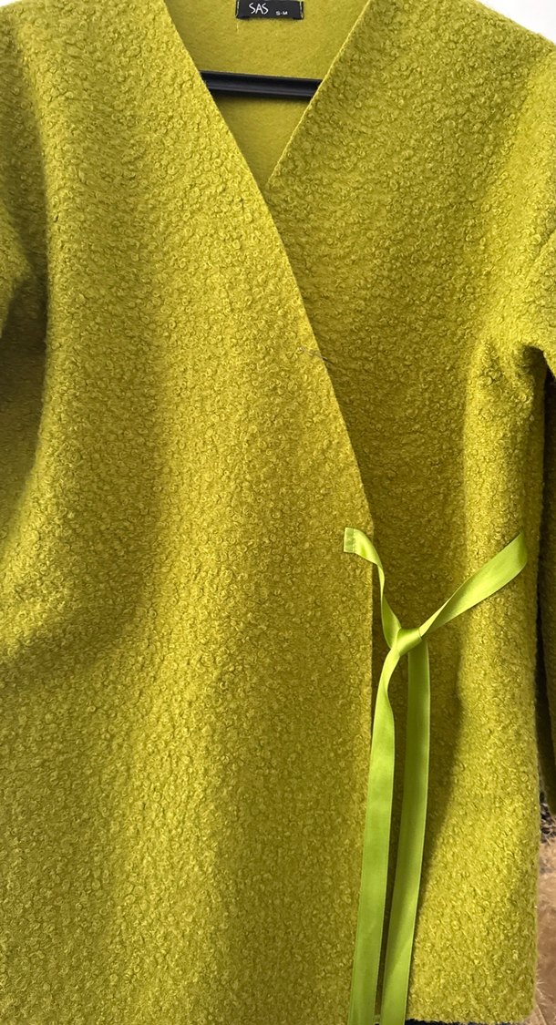 Kadın Yeşil Örgü Yün Kısa Kaban - Görsel 4