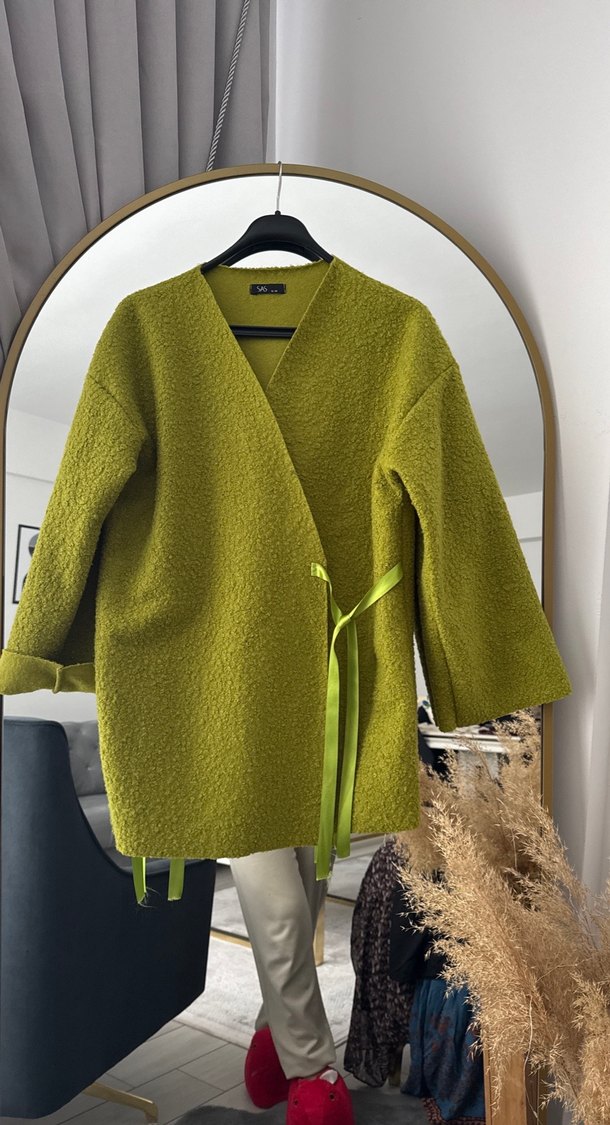 Kadın Yeşil Örgü Yün Kısa Kaban - Görsel 2