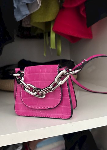 Zincir Detaylı Pembe Deri Kadın Çanta - Görsel 2