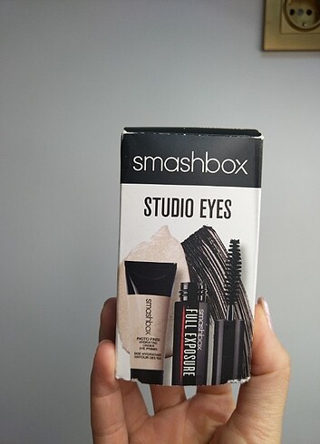Smashbox studio eyes