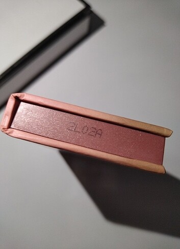 Beden Renk Benefit hoola secret oasis