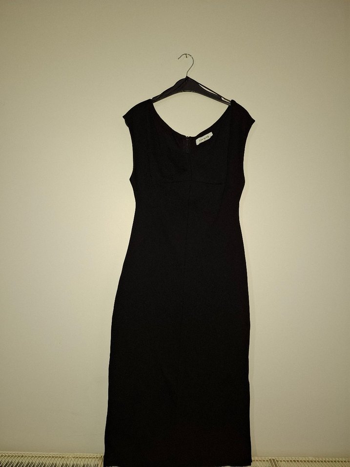 Midi Elbise Siyah V Yaka - Görsel 2