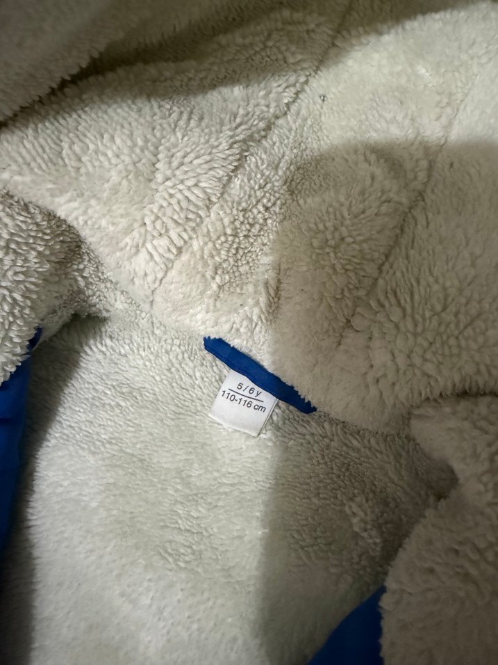 Erkek Çocuk Mavi Kapüşonlu Sıcak Mont - Görsel 2