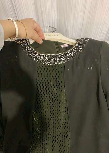 Haki Uzun Drapeli Gotik Kadın Elbise - Görsel 3