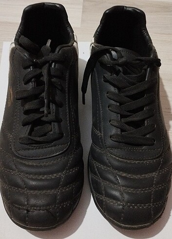 37 numara halı saha ayakkabısı sayılı kullanım tertemiz - Görsel 5