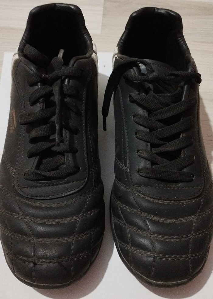 37 numara halı saha ayakkabısı sayılı kullanım tertemiz - Görsel 5