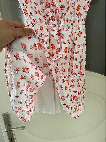 m Beden beyaz Renk LC Waikiki kısa elbise