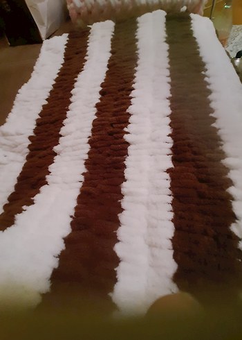 Kahverengi Beyaz Örgü Çocuk Battaniyesi - Görsel 2