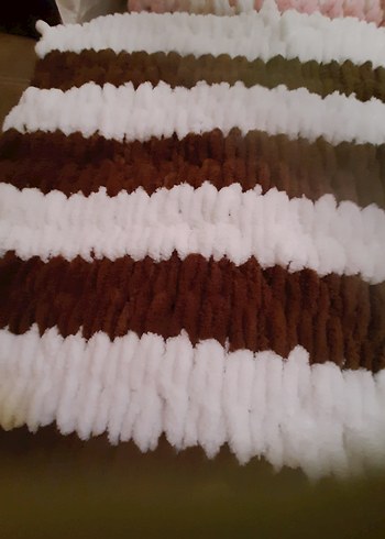 Kahverengi Beyaz Örgü Çocuk Battaniyesi - Görsel 3