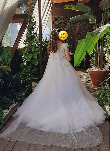 Tüy askılı gelinlikk