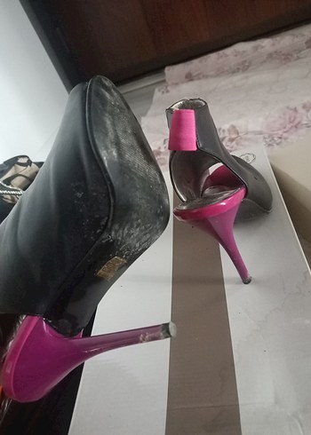 Pembe Parlak Topuklu Gotik Kadın Ayakkabı