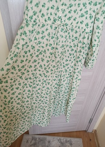 Yeşil Uzun Düğmeli Kadın Elbise - Görsel 3