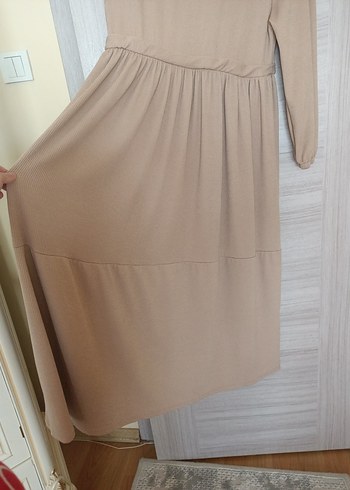 Bej Uzun Kollu Pliseli Elbise - Görsel 5