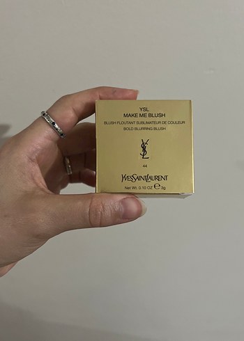 Yves Saint Laurent Parlak 44no Allık