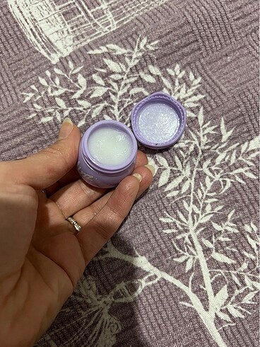 Dudak nemlendirici - Görsel 2