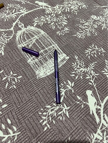 Diğer Renkli eyeliner