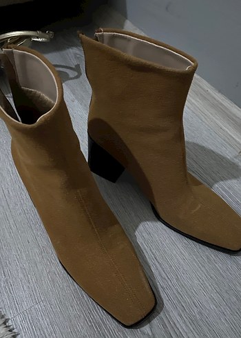 Kahverengi Süet Kadın Topuklu Bot - Görsel 3