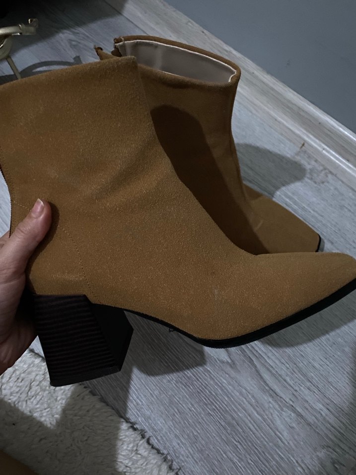 Kahverengi Süet Kadın Topuklu Bot - Görsel 2
