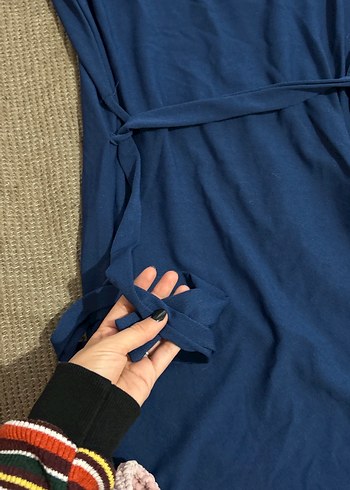 Kuşaklı Mavi Kadın Midi Elbise - Görsel 3