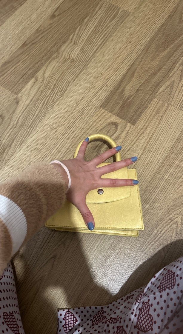 Sarı Süet Tokalı Kadın Çanta - Görsel 4