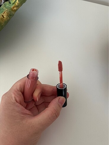 Beden Pat McGrath Labs Ruj