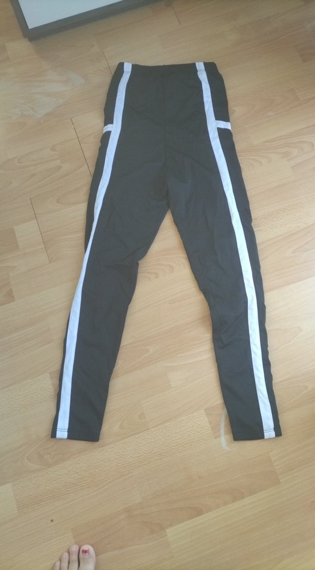 Siyah Gri Şeritli Spor Tayt L XL OLARAK GEÇİYOR - Görsel 3