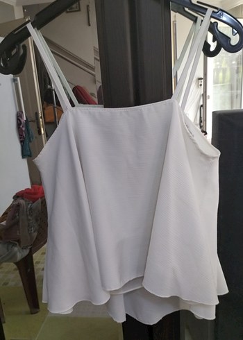 Nakışlı Beyaz Volanlı Mini Bluz - Görsel 3