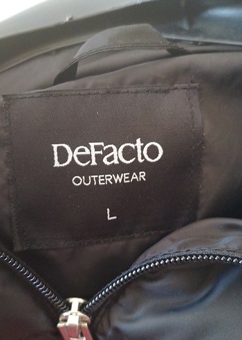 Siyah Fermuarlı Kadın Şişme Yelek - Görsel 4