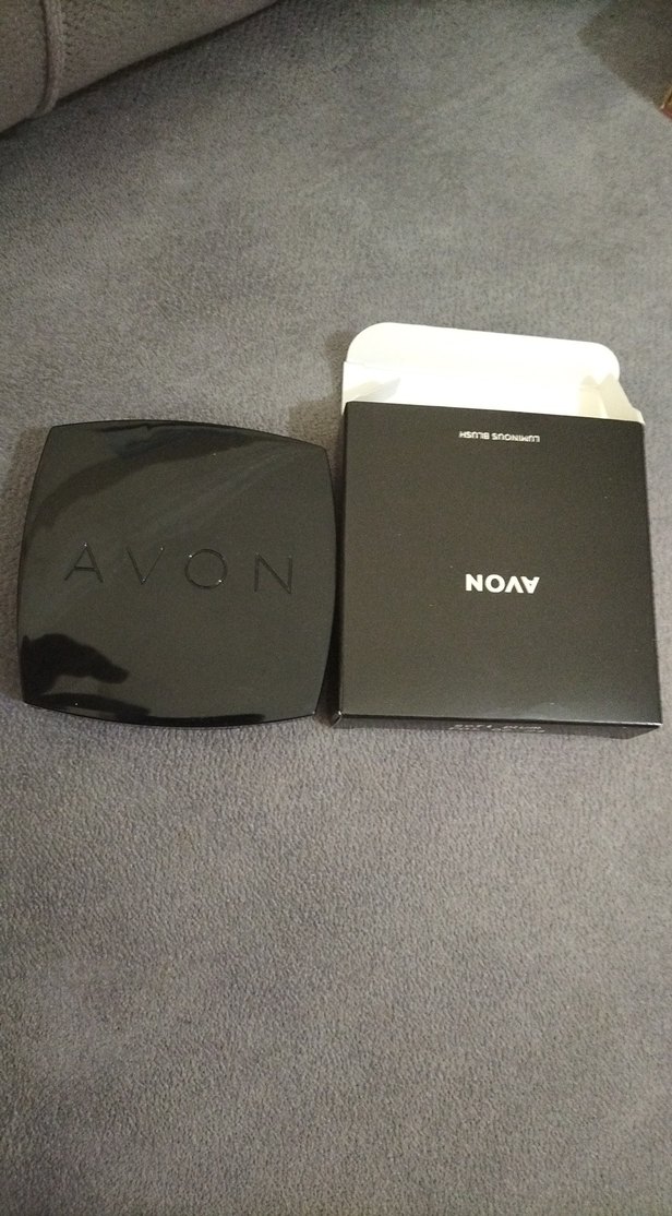 Pembe Allık Ayna ve Fırça ile - Görsel 3