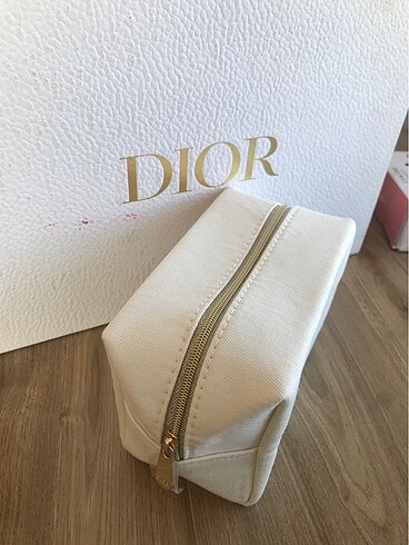 Dior Dior makyaj çantası