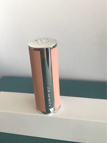 GIVENCHY Gıvenchy ruj