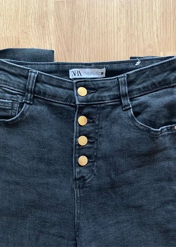 Zara Yüksek Bel Flare Jean - Görsel 3