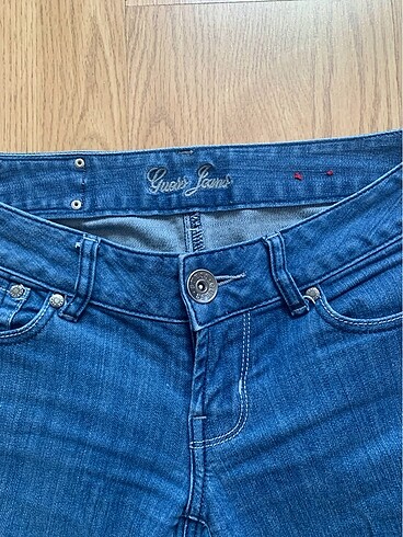 26 Beden lacivert Renk Guess taşlı jean
