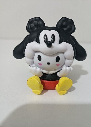 Disney SANRİO figürü