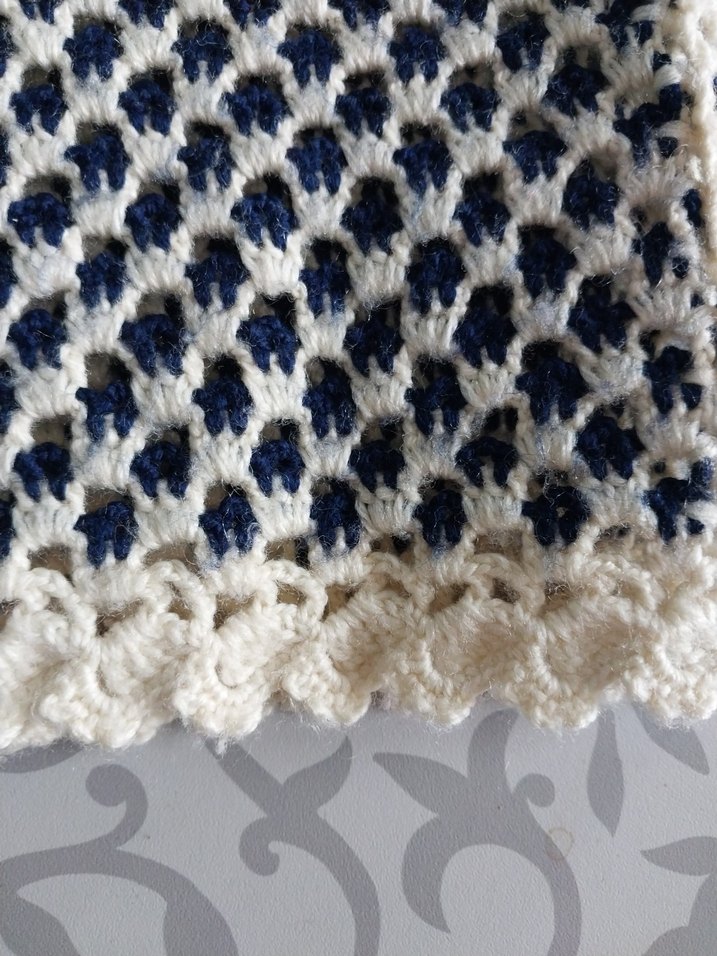 Nakışlı Örgü Kız Çocuk Yeleği - Görsel 3