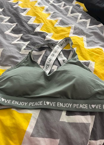 Yeşil Baskılı Spor Sütyeni - Görsel 3