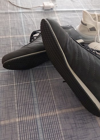 ERKEK SPOR AYAKKABI SIFIR BEYAZ AYAKKABI DİGER SİYAH AZ KULANILD - Görsel 4